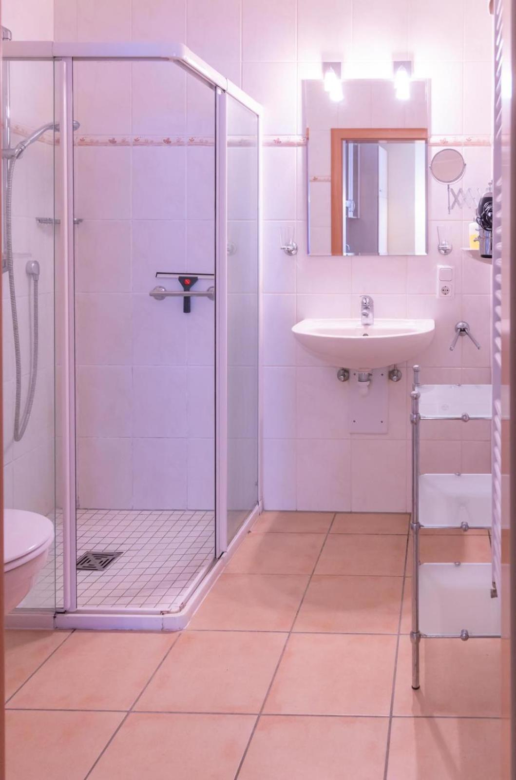 Ferienwohnung 4 Am Petersberg Neef ภายนอก รูปภาพ