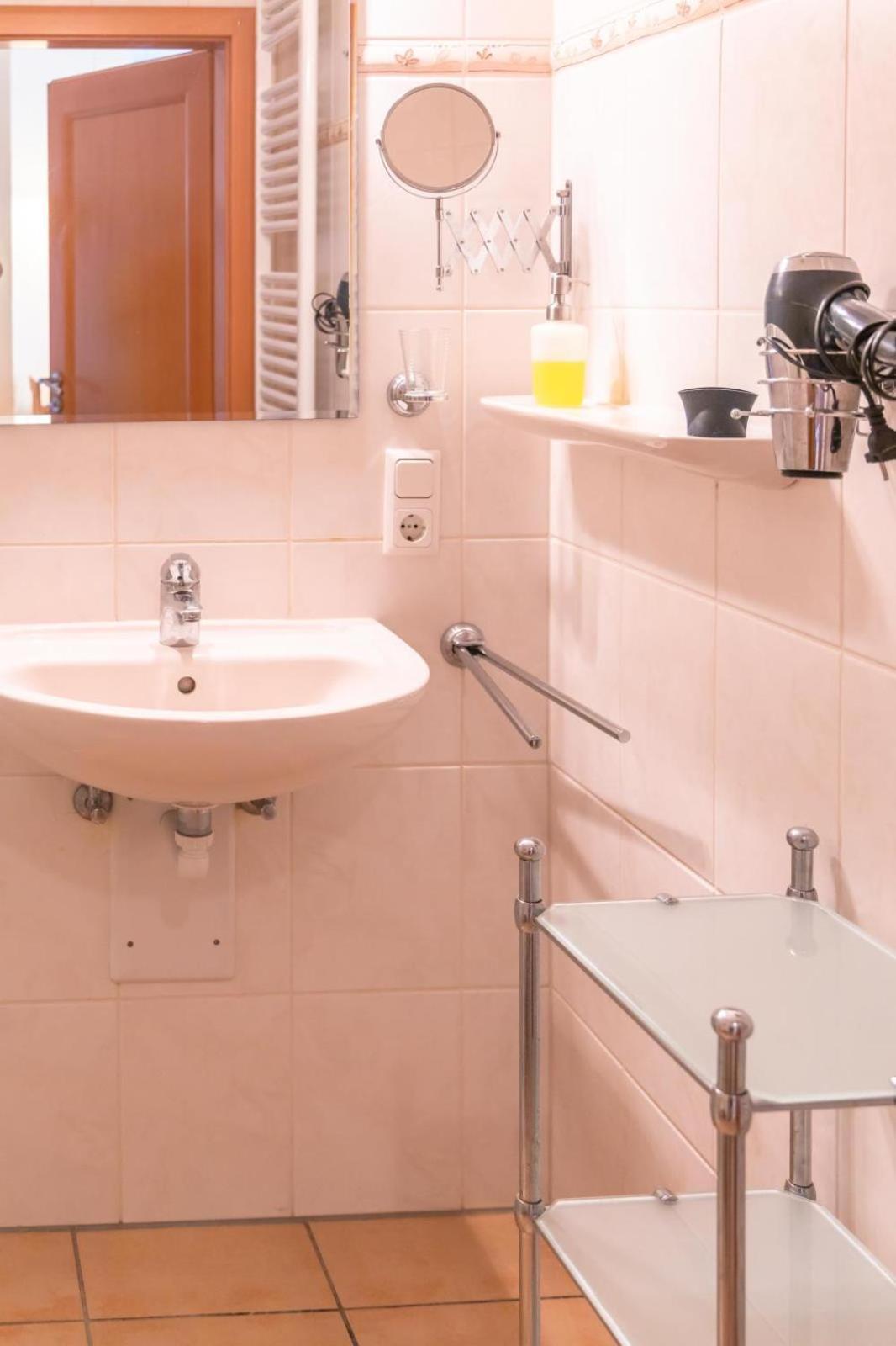 Ferienwohnung 4 Am Petersberg Neef ภายนอก รูปภาพ