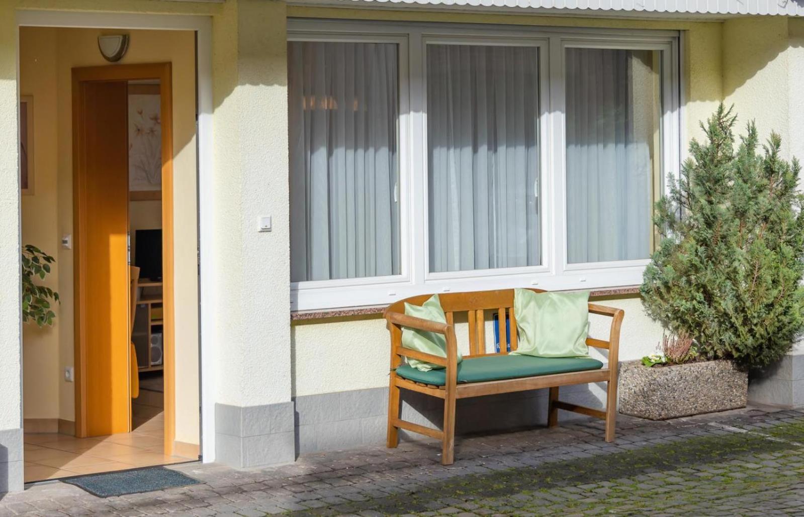 Ferienwohnung 4 Am Petersberg Neef ภายนอก รูปภาพ